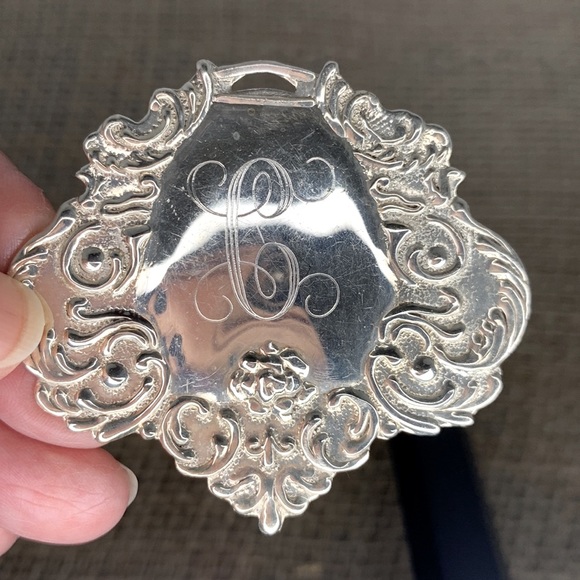 Silver Ornate Necklace Pendant - Picture 3 of 8